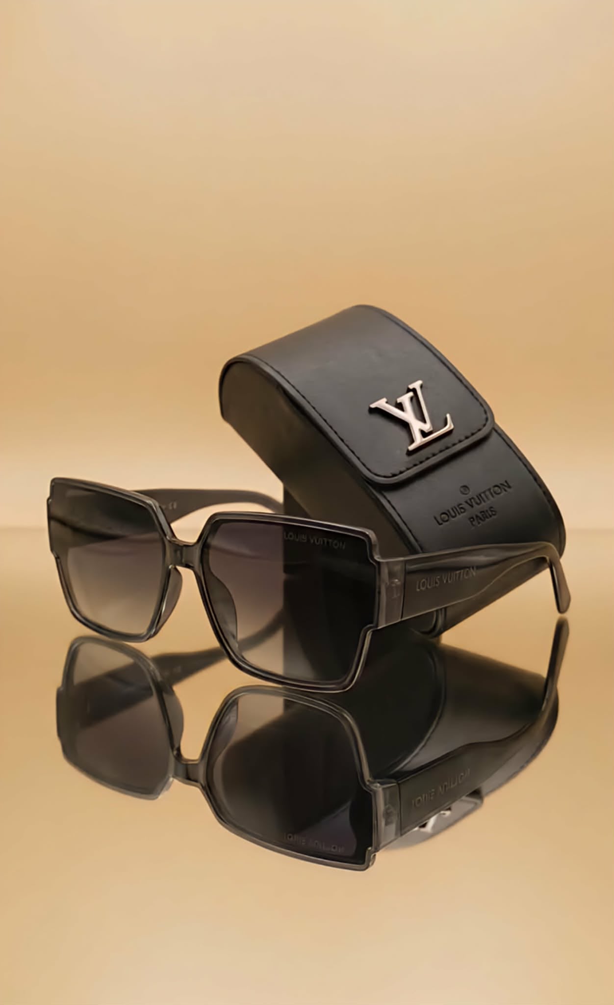 Luis Vuitton Sunglasses Wen ( Special Edition)