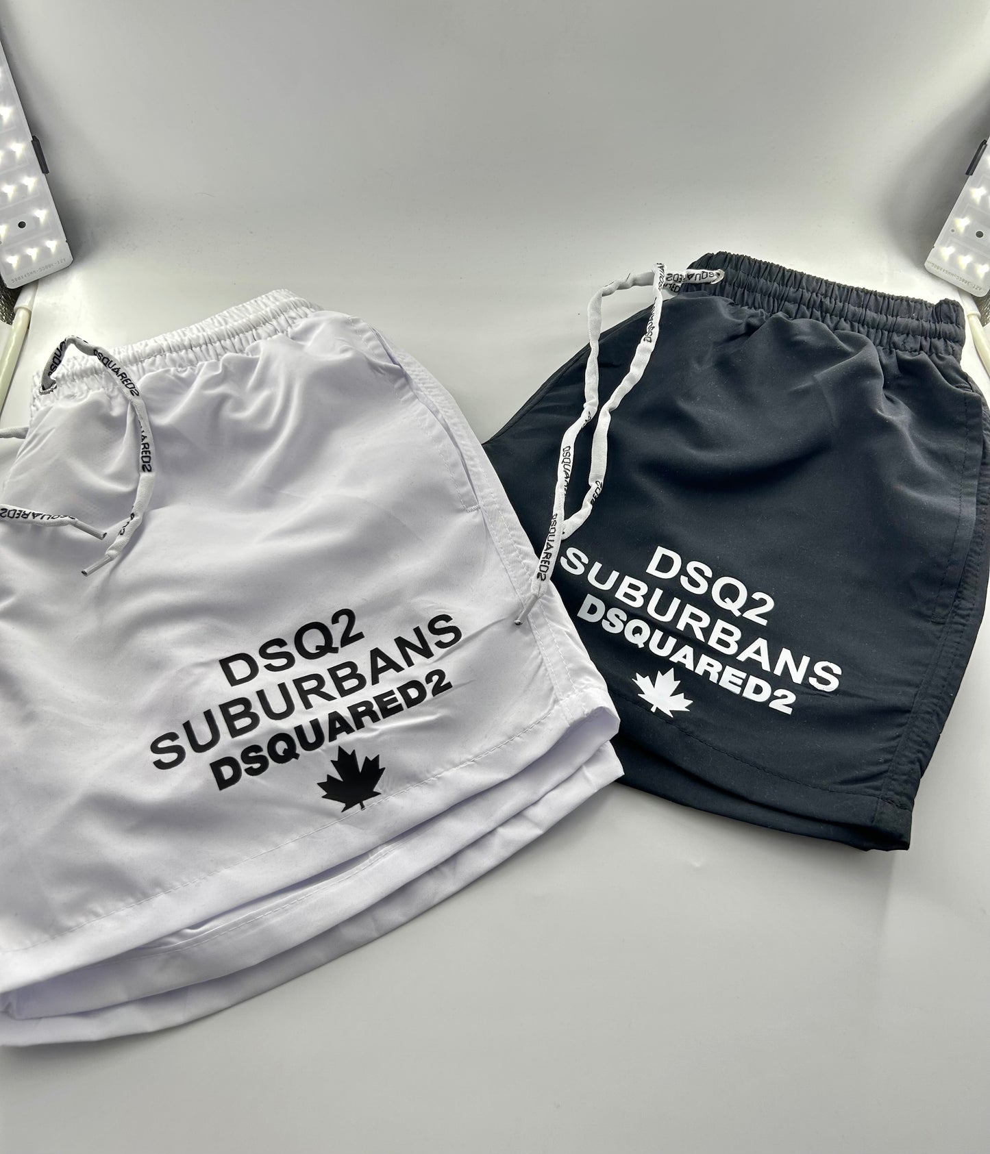 DSQUARED2 Ανδρικά Μαγιό. 2 Χρώματα (λευκό) (μαύρο) ΤΙΜΗ ΓΙΑ ΕΝΑ ΤΕΜΑΧΙΟ.